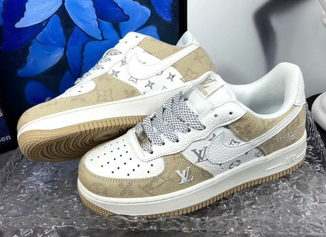 Women Air Force 1 020